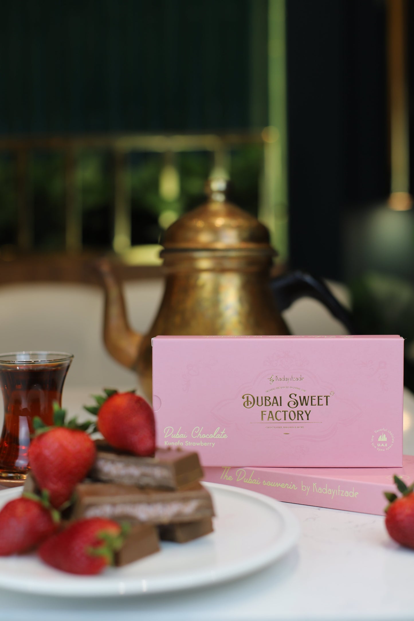 Dubai Chocolate strawberry kunefe ( Milk Chocolate)