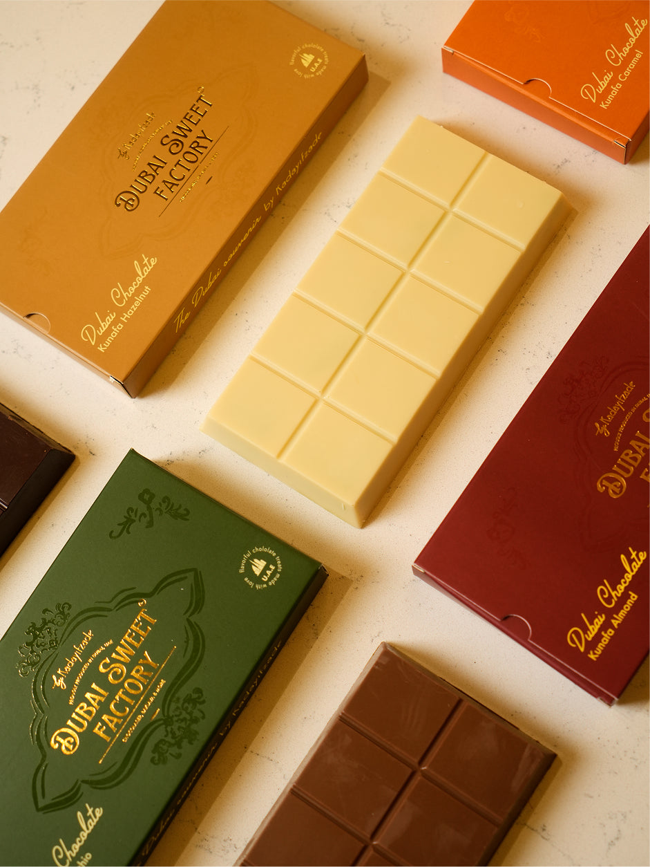 Dubai Chocolate caramel kunefe ( Milk , Dark)