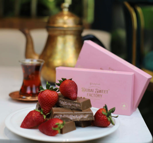 Dubai Chocolate strawberry kunefe ( Milk Chocolate)